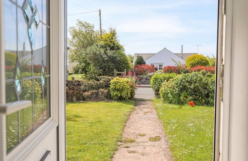 Moelfre Cottage | Bryntirion