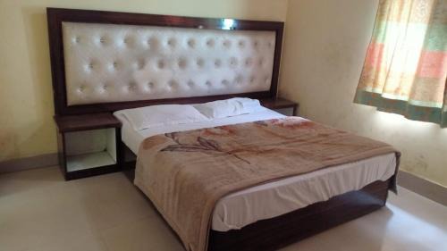 Bullawala Hotel | BS Residency