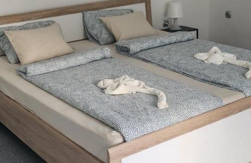 Erzsebetfalva Apartment | Budapest Airport Rom Apartman
