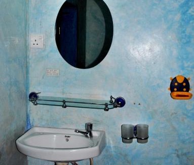 Lamu Bed & Breakfast | Budget self-contained room on the GROUND FLOOR at JamboHouse Lamu