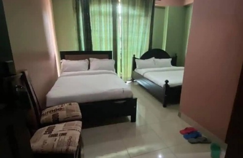 Kampala Apartment | Budget Twin Room - Suzie hoteln