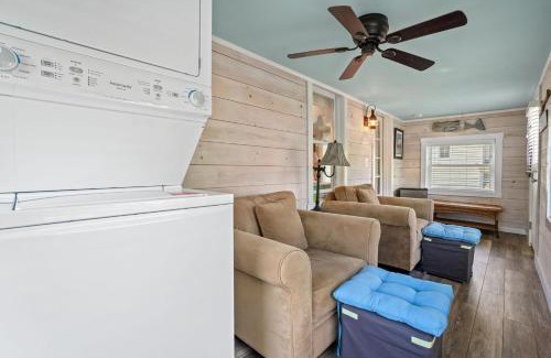 Chincoteague House | Bue Crab Bungalow - Charming in-town cottage!