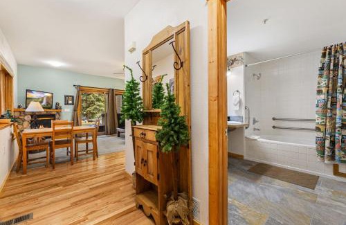 Fall River Estates Apartment | Bugle Pointe A02 by Estes Park Condos