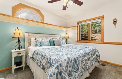 Fall River Estates Apartment | Bugle Pointe A02 by Estes Park Condos