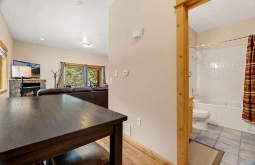 Fall River Estates Apartment | Bugle Pointe A13 by Estes Park Condos