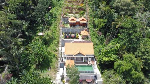 Tenganan Cabin | Bukit Kembang Sari