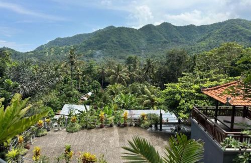 Tenganan Cabin | Bukit Kembang Sari