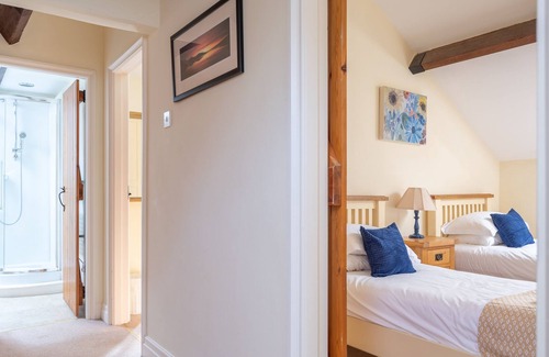Graythwaite Apartment | Bull Pen - Five Bedroom Apartment, Sleeps 10