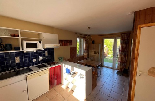 Saint-Avit-Senieur Ski Chalet | Bullfinch, Gîte in Dordogne