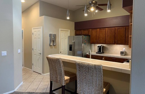 Bullhead City House | Bullhead City 3 Bedroom! Private Launch, & Beach!