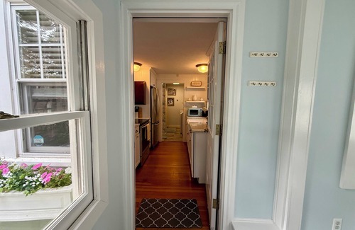 Brimfield House | Bungalow 19 by the lake in Brimfield