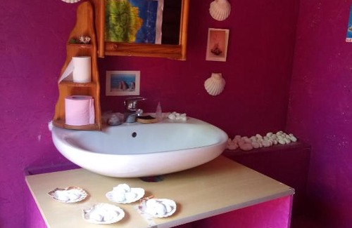 La Possession House | Bungalow accès piscine jaccuzzi chez Kat et rico