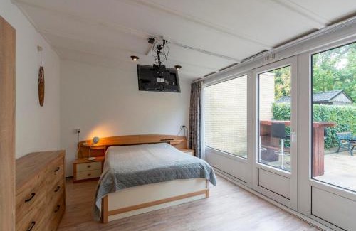 Sint Maartenszee House | Bungalow near Sint Maartenszee Beach