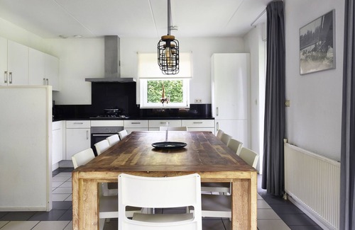 Eernewoude House | Bungalowpark It Wiid by Interhome