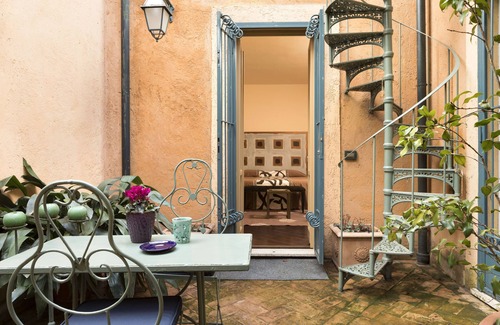 Trastevere Bed & Breakfast | Buonanotte Garibaldi