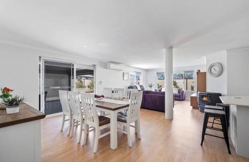 Quindalup House | Buone Vacanze - Alfresco Living & Coastal Adventures