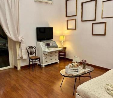 Secondigliano Apartment | Buono Domus Apartment In centro