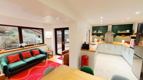 Aviemore House | Burnside Pines