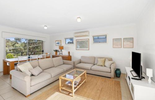 Anglesea House | Bush and Beach Getaway