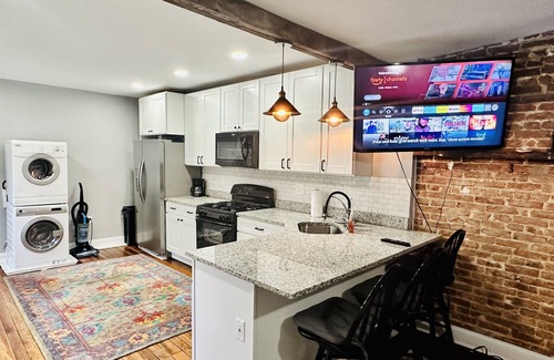 Downtown Baltimore Apartment | Butchers Hotel-Chef Suite with Stunning Roof Deck!
