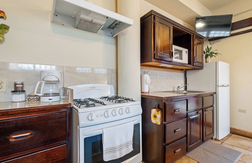 Hopkins House | Buttonwood Belize