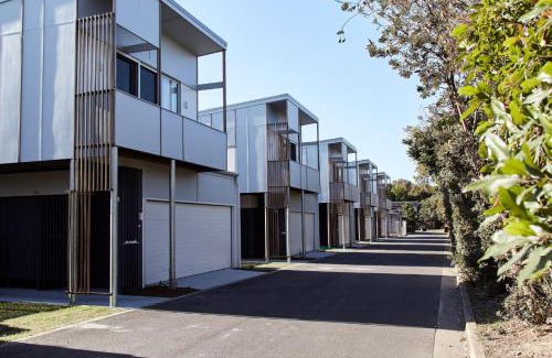 Byron Bay Apartment | Byron Bay Accom - North Beach Houses 44 Bayshore Drive - No pool in studio
