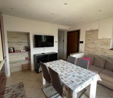 Bisuschio Apartment | Cá ai Monti