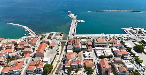 Lixouri Apartment | Cássia Suite in Kefalonia with Balcony Nomāde Agora