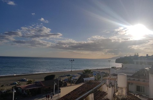 Rincon de la Victoria Apartment | Céntrico ático junto al mar