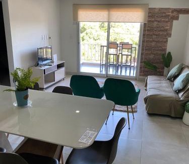 Luque Apartment | Cómodo apartamento nuevo, zona aeropuerto!