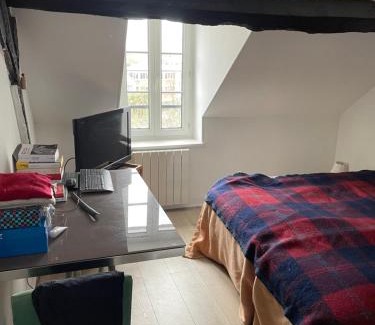 Rueil-Malmaison Apartment | Cœur du village de Rueil