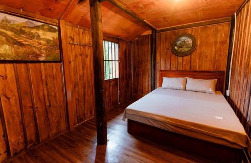 Trung Khanh House | Cốm Homestay Bản Giốc