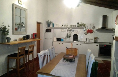 Alandroal House | C M Casa de Mares Local Accommodation
