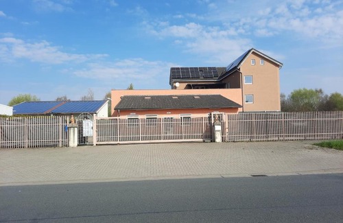 Stocken House | C & R Zimmervermietung