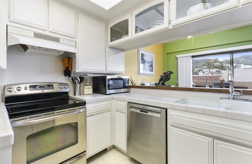 Avalon Condo | C54: 2 Bedroom, 2 Bath Condo, Balcony with Views, Pool, BBQ