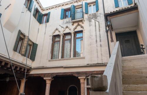 Cannaregio Apartment | Ca' Magno by Venicevillas