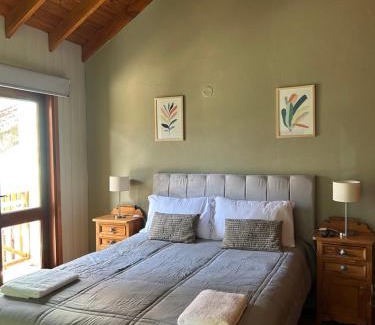 Lanin National Park Ski Chalet | Cabaña Amancay, comodidad y tranquilidad a pasos del centro - Ayres del Bosque Alojamientos