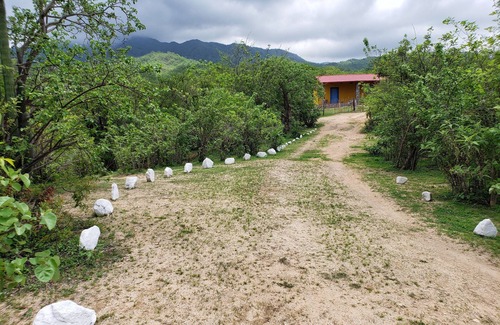 La Paz Municipality Cottage | Cabaña Amarilla - Rancho Venado Azul