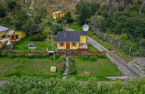 Lago Escondido House | Cabaña de las Flores
