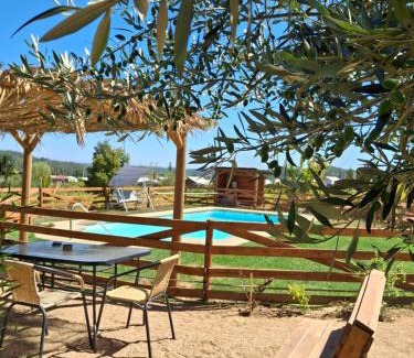 Ranquil Cabin | Cabaña Refugio Magenta con tinaja caliente incluida