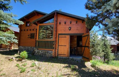 Pyrenees 2000 Apartment | Cabaña Rustica en Bolquere