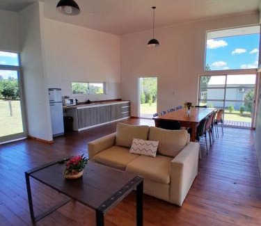 Santa Ana House | Cabaña Sol de Otoño