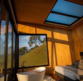 Goncalves Ski Chalet | Cabana Tekoá - Teto de vidro e telão de cinema