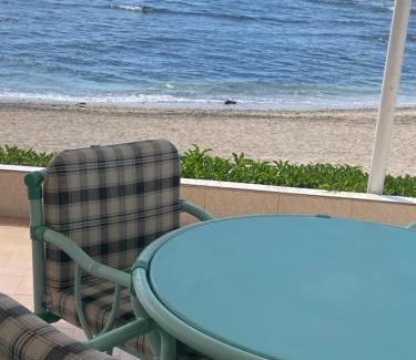 El Mansouria House | Cabanon Pied Dans L'eau