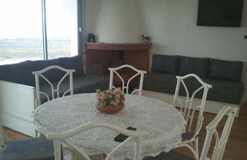 El Mansouria House | Cabanon Pied Dans L'eau