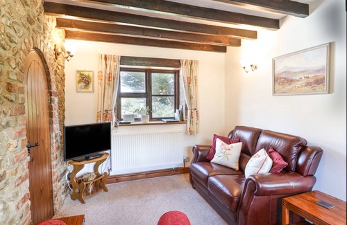Colyton Cottage | Cabin ∙ 1 bedroom ∙ 2 guests