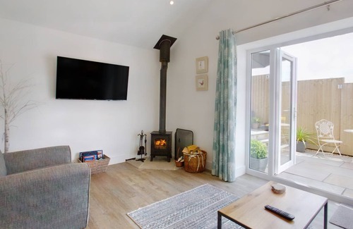 Cowling Cottage | Cabin ∙ 1 bedroom ∙ 2 guests