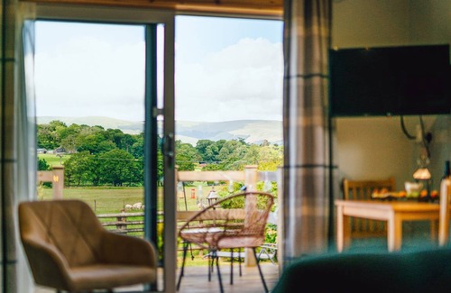 Eglwys-fach Cottage | Cabin ∙ 1 bedroom ∙ 2 guests