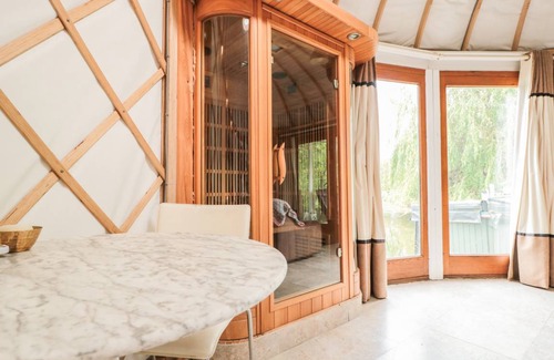 Beckford Cottage | Cabin ∙ 1 bedroom ∙ 2 guests