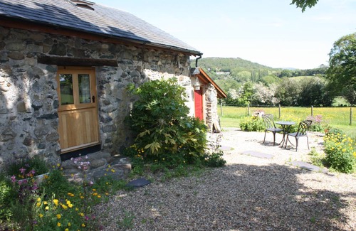 Henryd Cottage | Cabin ∙ 1 bedroom ∙ 2 guests